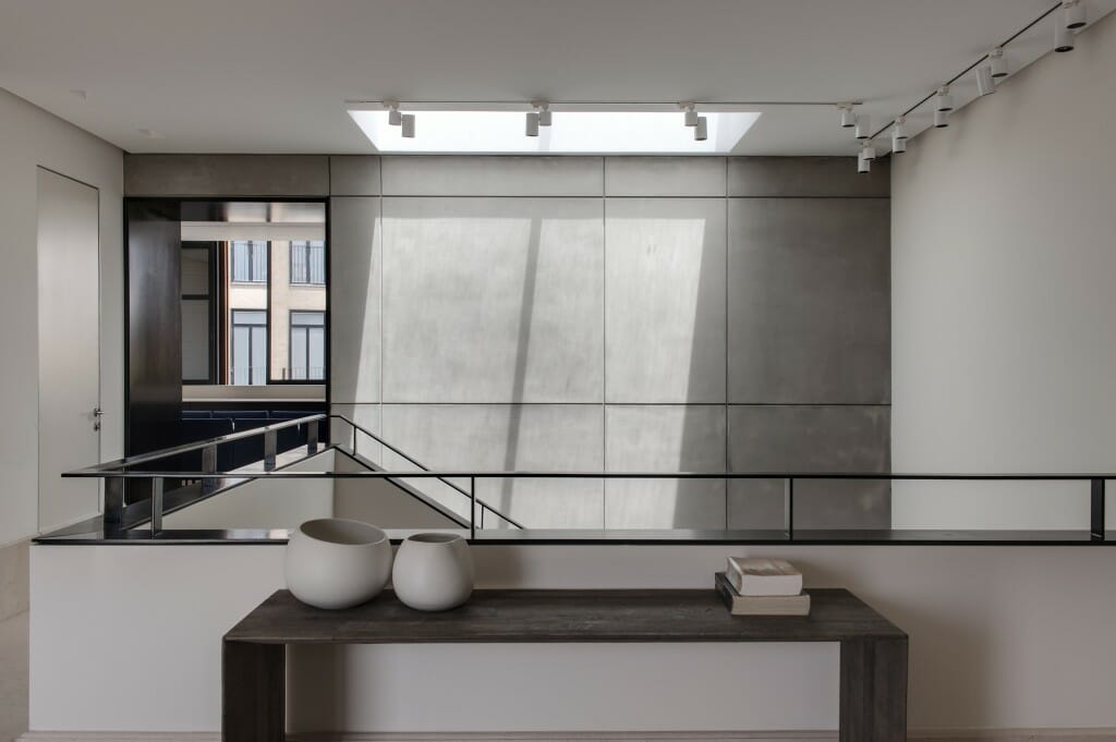 Bauhaus Duplex Tel aviv בעיצוב ותכנון של האדריכלית דנה אוברזון